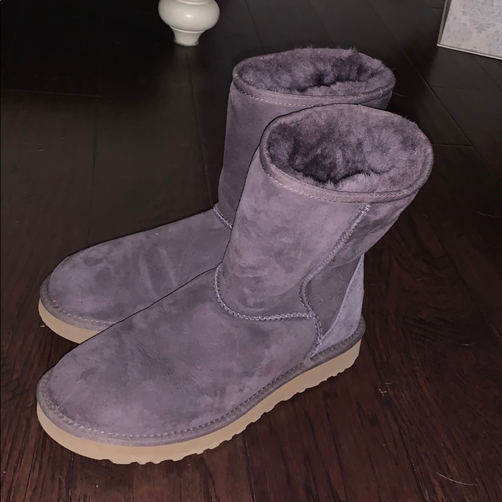 UGGS || short boots